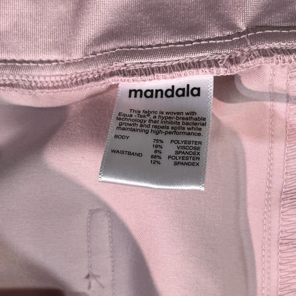 Mandala Women's Scrub Set Size M Bottoms Size‎ L Top Two Tone Pink Set